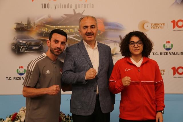 RİZE'DE 100. YIL CUMHURİYET RESEPSİYONU