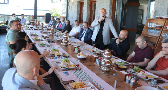 ARDEŞEN'DE BAYRAMLAŞMA