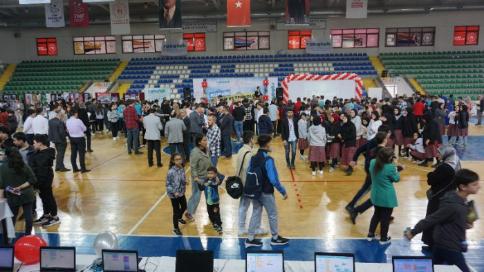FARKLI ORGANİZASYON ROBOTEK İKİNCİ YILINDA YOĞUN İLGİ İLE KARŞILANDI