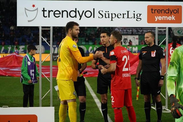 RİZESPOR PENDİKSPOR MAÇ FOTOĞRAFLARI