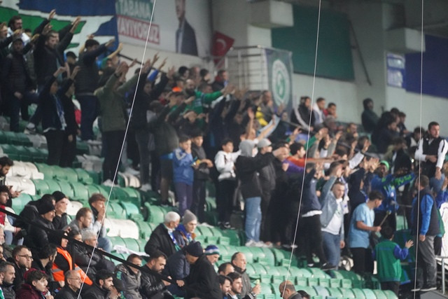 RİZESPOR PENDİKSPOR MAÇ FOTOĞRAFLARI