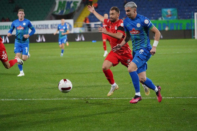 RİZESPOR PENDİKSPOR MAÇ FOTOĞRAFLARI