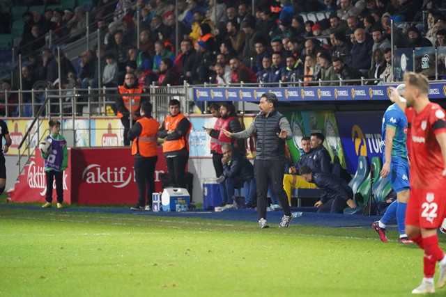 RİZESPOR PENDİKSPOR MAÇ FOTOĞRAFLARI