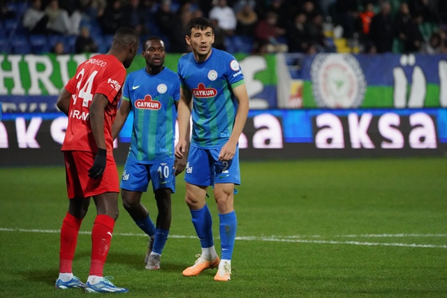 RİZESPOR PENDİKSPOR MAÇ FOTOĞRAFLARI