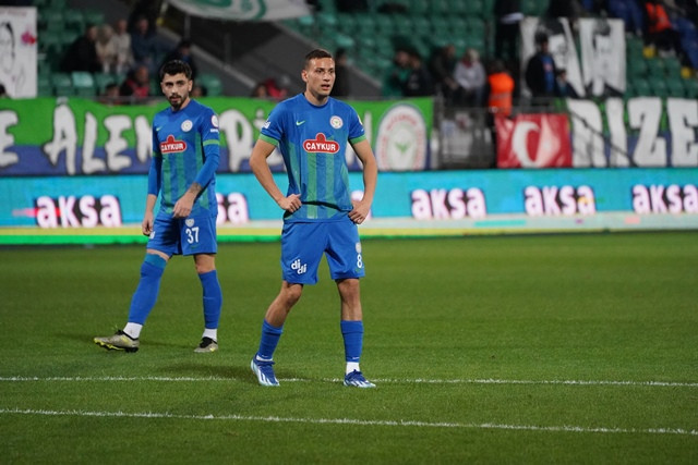 RİZESPOR PENDİKSPOR MAÇ FOTOĞRAFLARI
