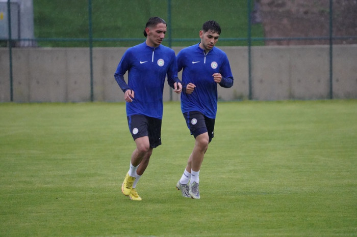 RİZESPOR'UN ERZURUM KAMPI BAŞLADI