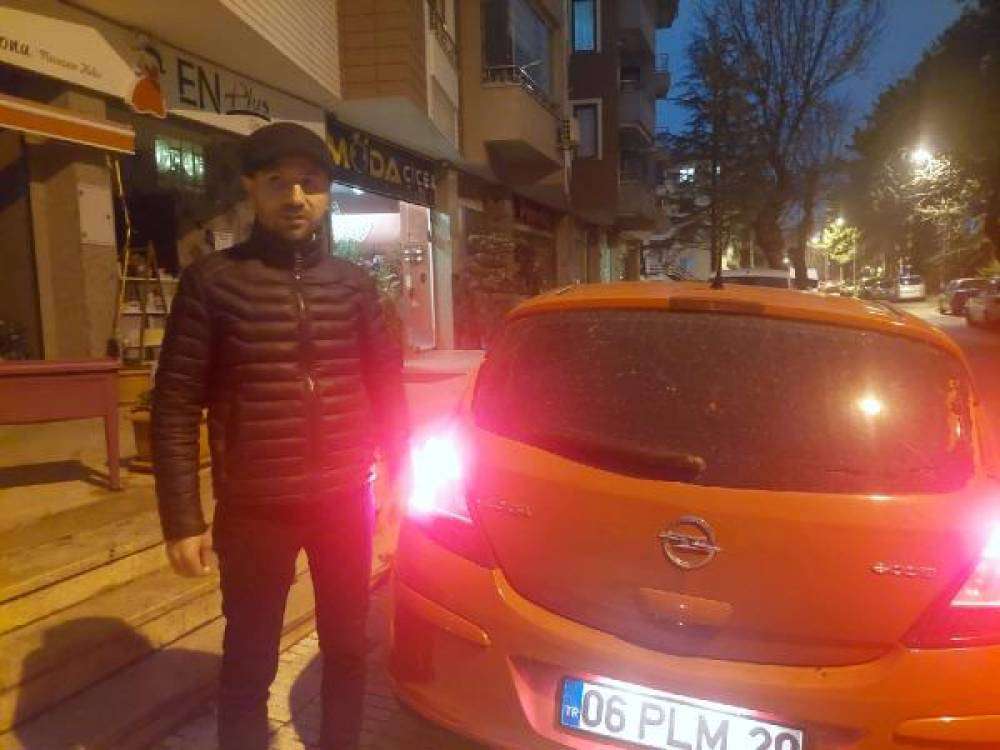 İl Başkanının  aracına t&uuml;fekle ateş a&ccedil;ıldı