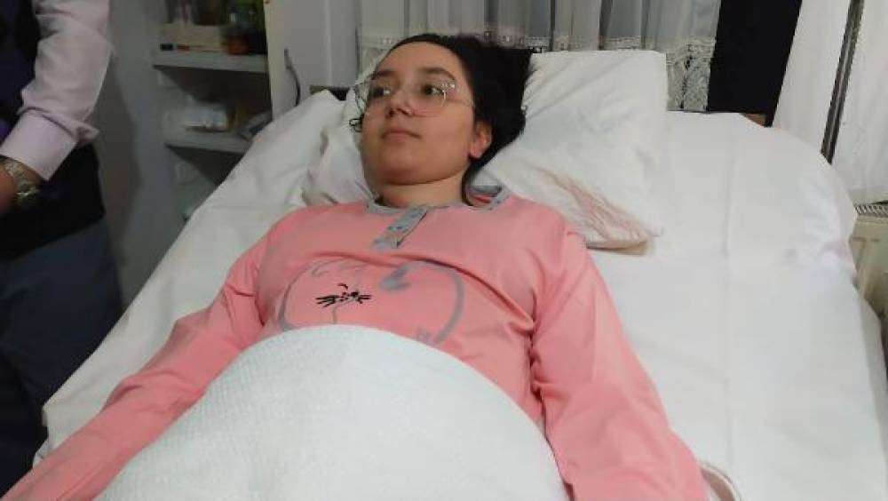 Haluk Levent&rsquo;ten 4&rsquo;&uuml;nc&uuml; kattan d&uuml;şen İrem&rsquo;e destek&nbsp;