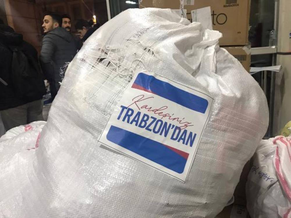 Trabzon’dan deprem bölgesine yardım seferberliği