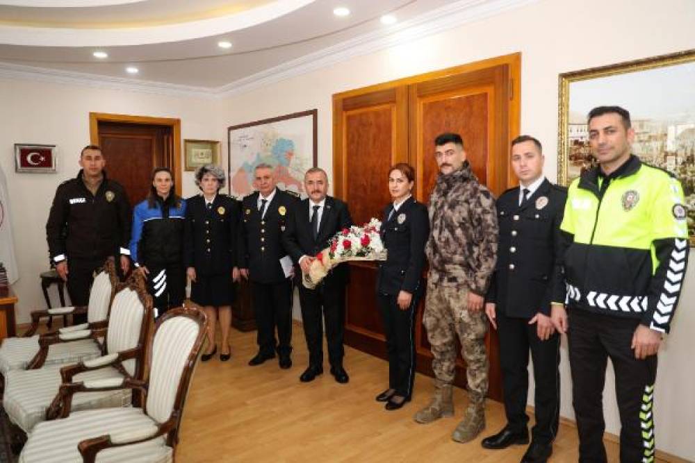 Vali Numan Hatipoğlu, Polis Teşkilatı'nın 178'inci yılını kutladı
