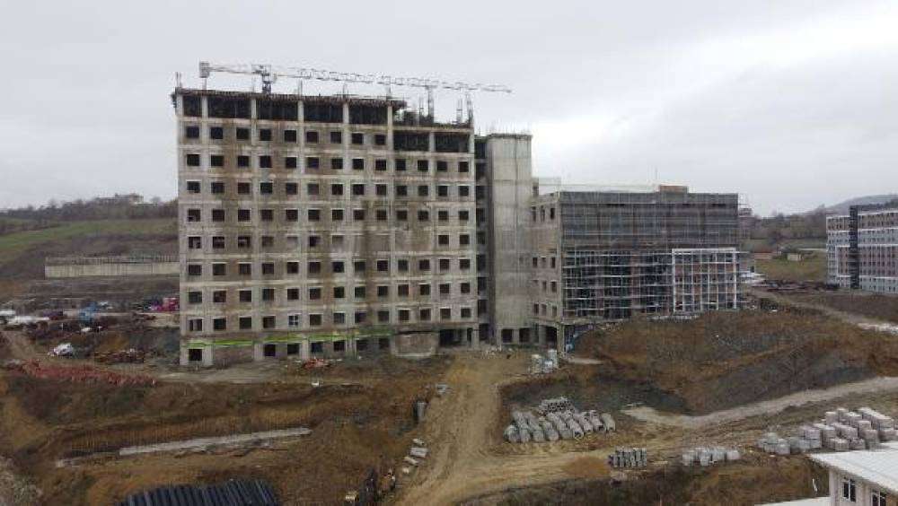 Bartın&rsquo;da 400 yataklı devlet hastanesi tamamlanma noktasına geldi