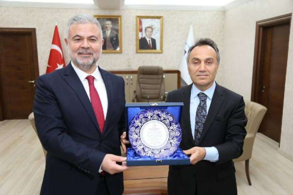 TGO&Uuml;'de yeni Rekt&ouml;r Yılmaz g&ouml;revi devraldı  