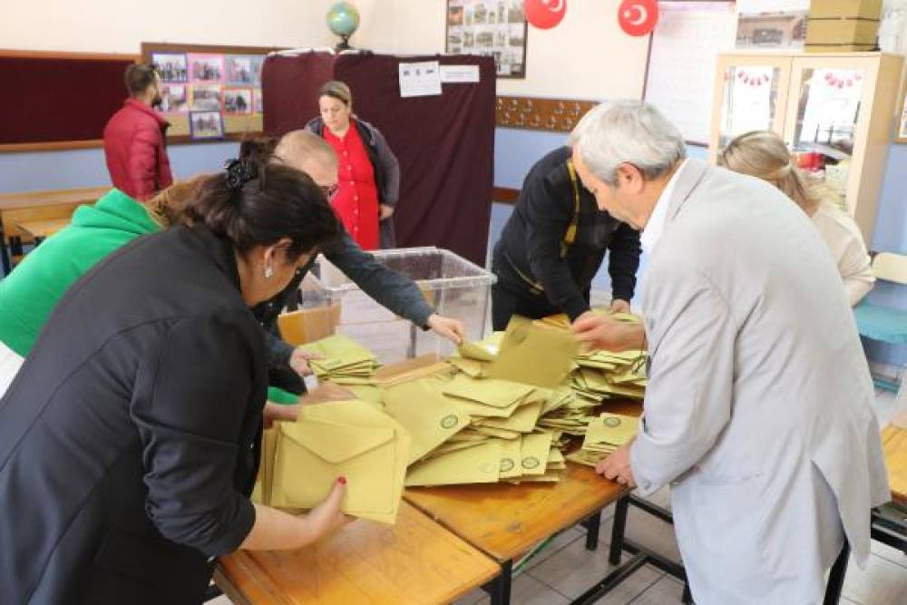 Samsun'da oylar sayılmaya başlandı