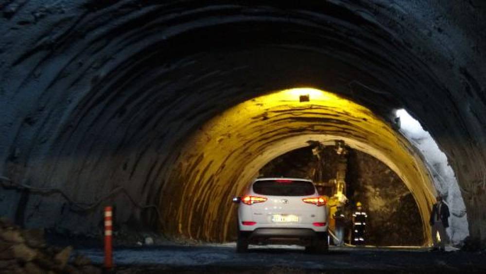 Avrupa'nın en uzunu olacak Zigana Tüneli'nde son 3 ay