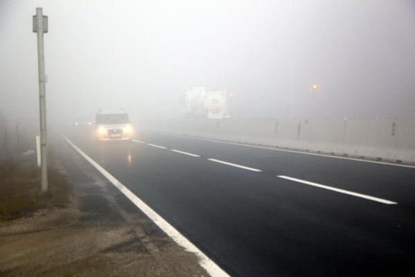 Bolu Dağı'nda yoğun sis ulaşımı yavaşlattı