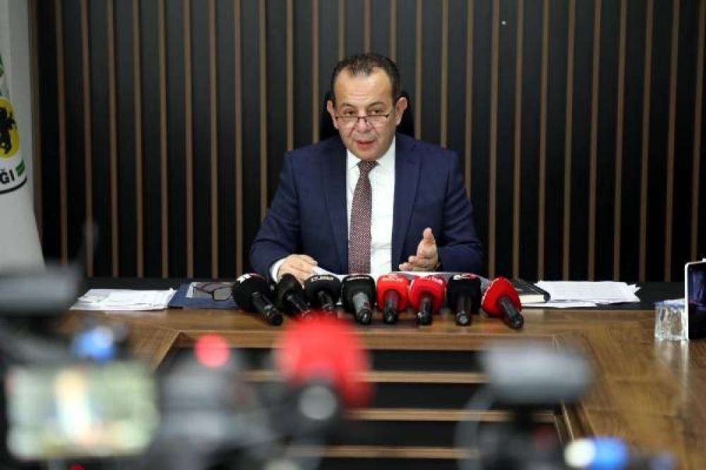 Tanju &Ouml;zcan: Cumhurbaşkanı adayını uzaklarda aramayın, g&ouml;reve talibim