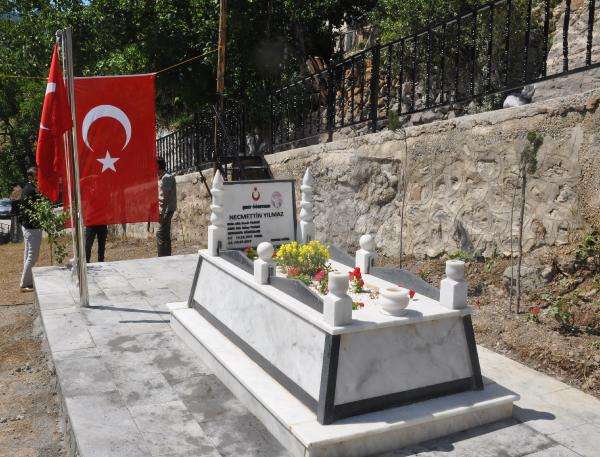 G&uuml;m&uuml;şhane ve &Ccedil;orum'da şehit &ouml;ğretmen&nbsp;ailelerinin '24 Kasım' h&uuml;zn&uuml;