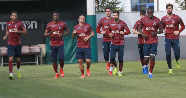 Trabzonspor, Konyaspor hazırlıklarına ara vermeden başladı