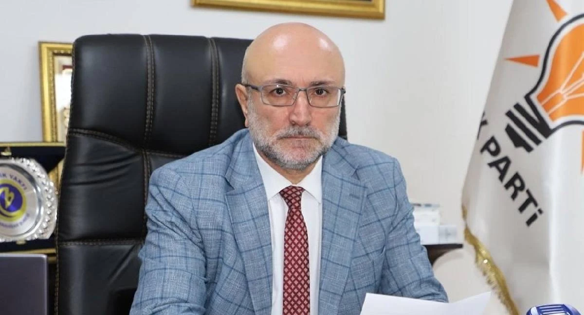 AK PARTİ İL BAŞKANI G&Ouml;REVİNDEN AYRILDI