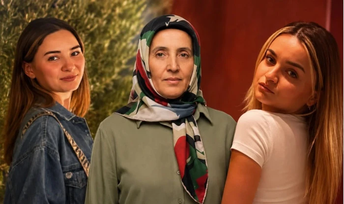 Anne ve iki kızı sele kapılarak HAYATLARINI KAYBETTİ
