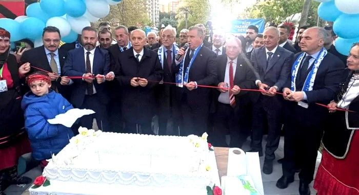 BAKAN BAK RİZELİ HEMŞEHRİLERİNİ YALNIZ BIRAKMADI