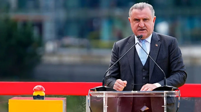 BAKANDAN ŞAMPİYON  CİM BOM SÖZLERİNE AÇIKLAMA GELDİ