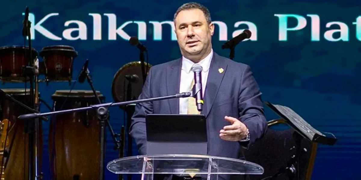 BAŞKANLIĞA ADAYLIĞINI AÇIKLADI YÖNETİMİNDE 4 TANIDIK İSİM VAR