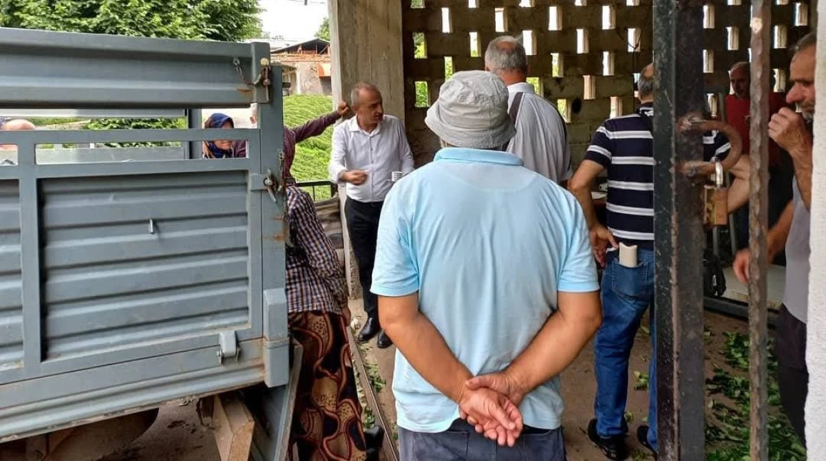 ÇAY ALIM  YERLERİNDE KADIN EKSPERLER YALNIZ DEĞİLDİR!