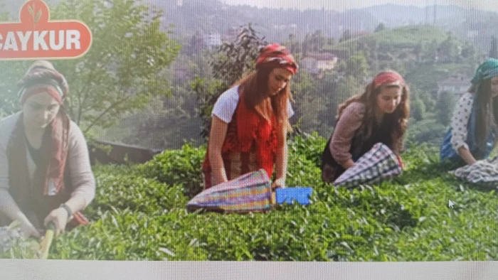 ÇAYKUR BAYRAMDA DA ÜRETİCİNİN YANINDA