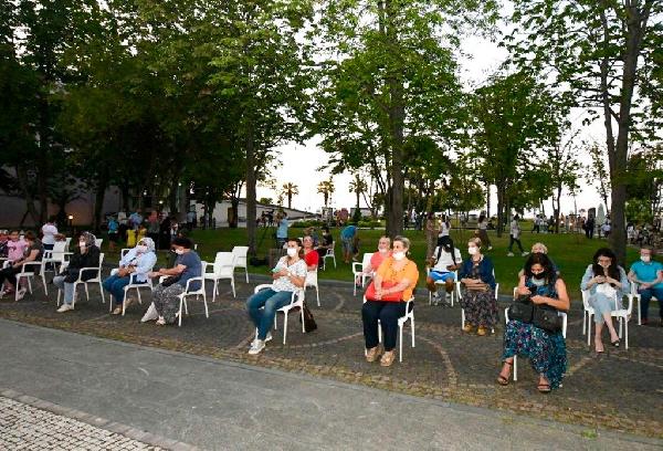 Samsun'da açık havada sosyal mesafeli konser