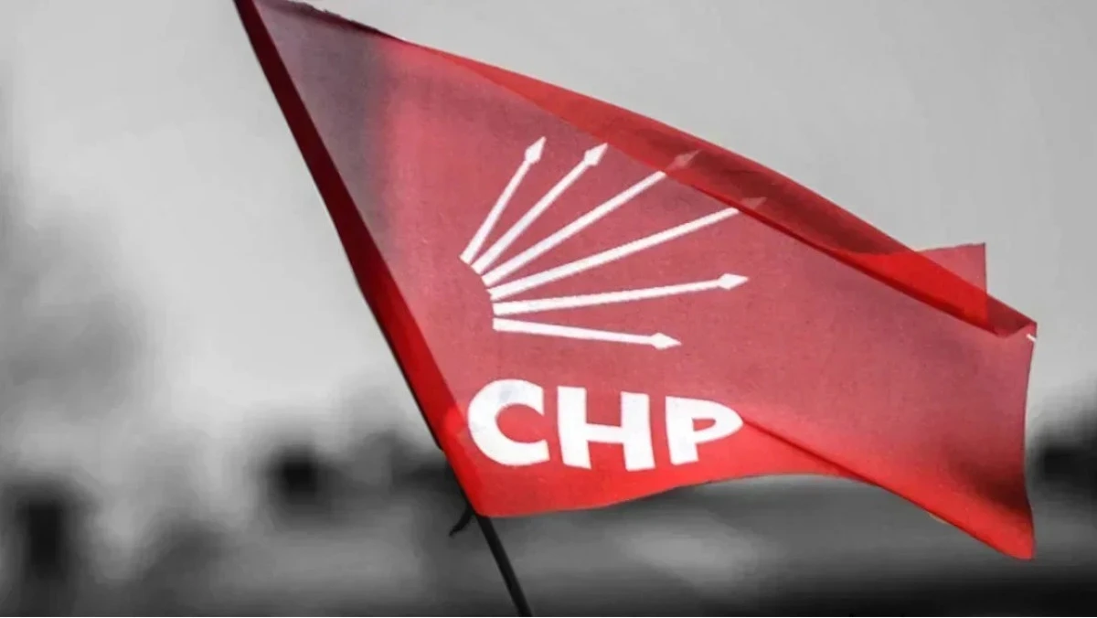 CHP'DE DEPREM 26 İL BAŞKANI G&Ouml;REVDEN ALINDI