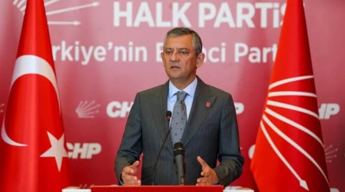 CHP'ye veda Etti. : Yeni Parti&rsquo;mizi kuruyoruz