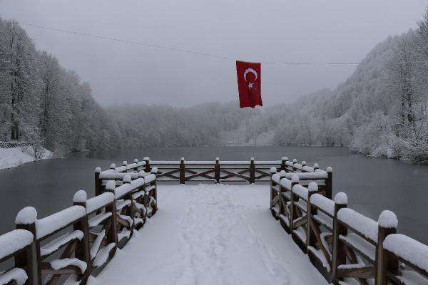 Ulugöl'de kar güzelliği