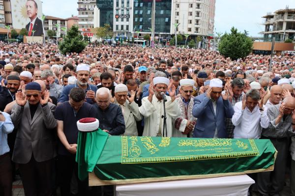 Rize’de emekli imam Necati Hutoğlu son yolculuğuna uğurlandı