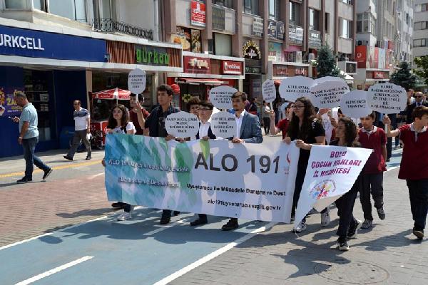 Bolu'da Uluslararası Uyuşturucu Kullanımı ve Kaçakçılık ile Mücadele Günü etkinliği