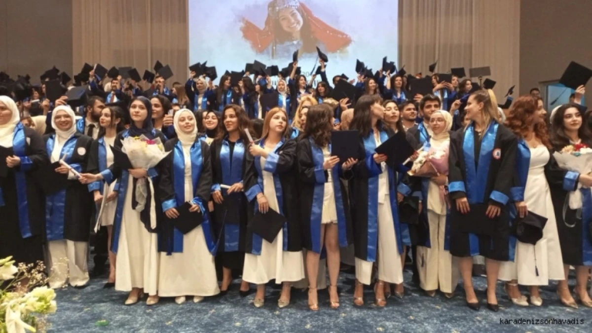 EREĞLİ EĞİTİM FAKÜLTESİNDE GÖRKEMLİ MEZUNİYET