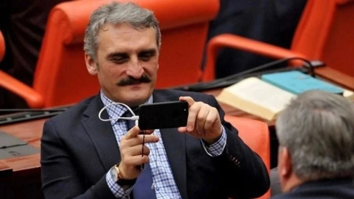 ESKİ VEKİL CUMHURİYETE "KANLI DARBE" DEDİ. HERKES SUS PUS