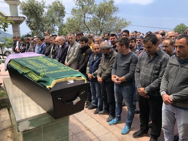 Ardahan'daki taş ocağında ölen işçi, Zonguldak'ta toprağa verildi