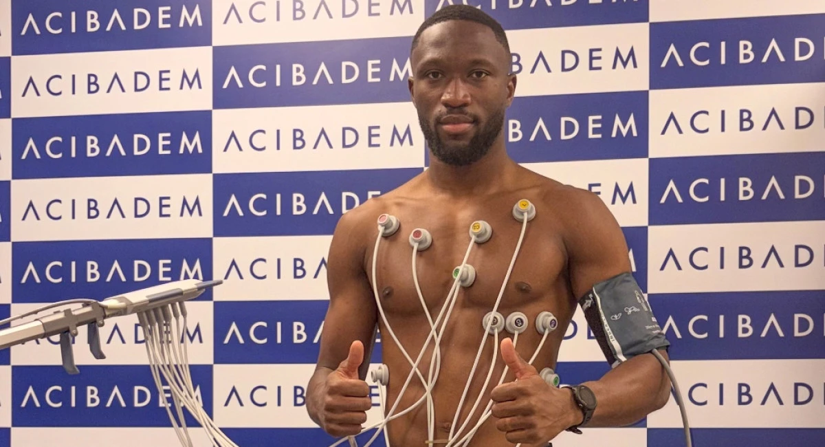 FRANSIZ DEFANS OYUNCUSU 2 YILLIĞINA RİZESPOR'DA