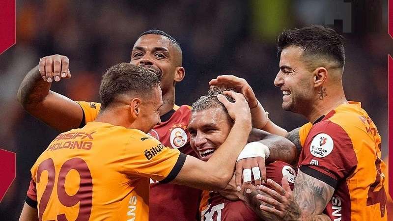GALATASARAY EMİN ADIMLARLA ŞAMPİYONLUĞA