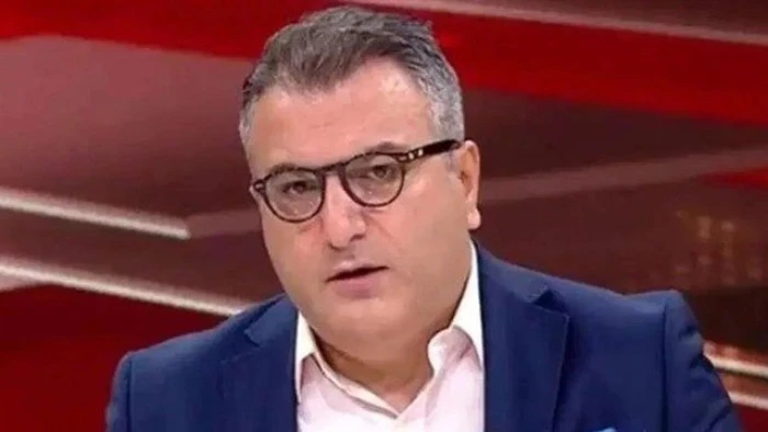 Gazeteci Cem K&uuml;&ccedil;&uuml;k g&ouml;zaltına alındı