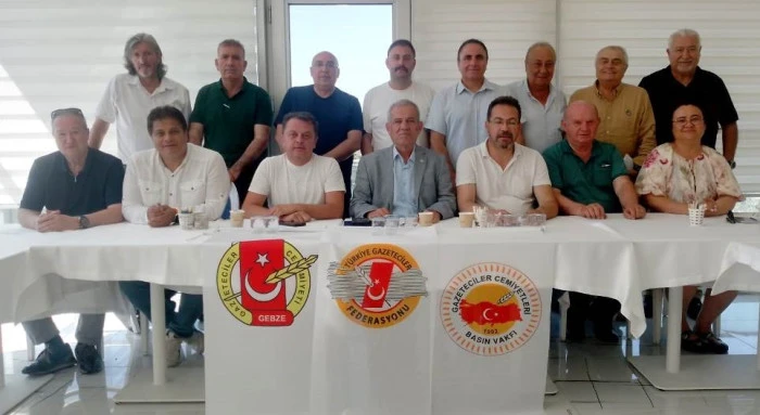HABER YAZABİLEN GAZETECİ KALMADI!