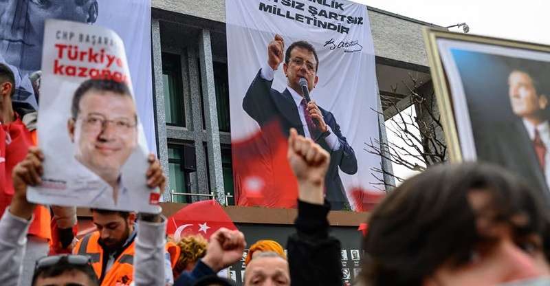İMAMOĞLU AFİŞLERİNİ İNDİRİN TALİMATINA İL BAŞKANI REST ÇEKTİ