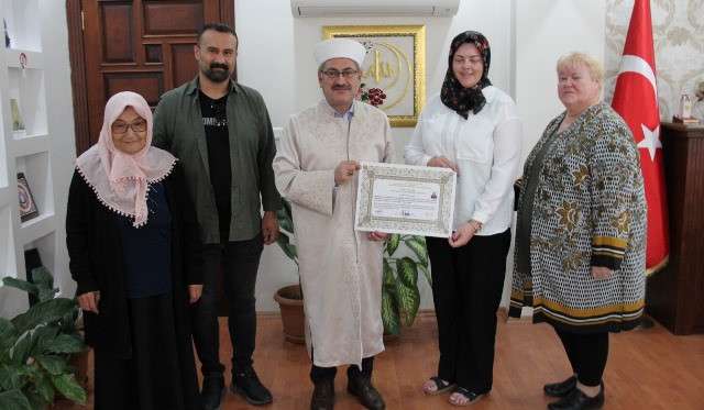 İrlandalı Cathrine İslam'ı seçti