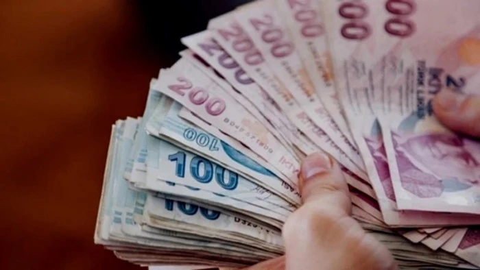Kamu Zamları Temmuz’a Ertelendi, Memur ve Emeklinin Umudu Başka Bahara