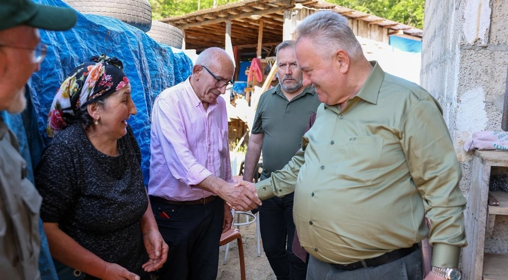KATMET RİZELİLERİN  DERTLERİNİ AYAKLARINA GİDEREK DİNLİYOR