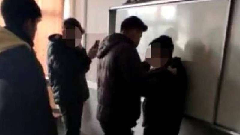 Lisede arkadaşlarını d&ouml;ven 4 &ouml;ğrenci adliyede