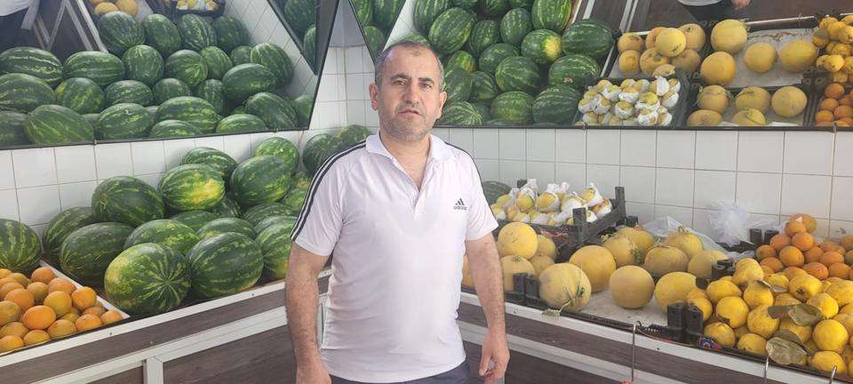 Manavları renklendiren meyvelerinin fiyatı düşüyor