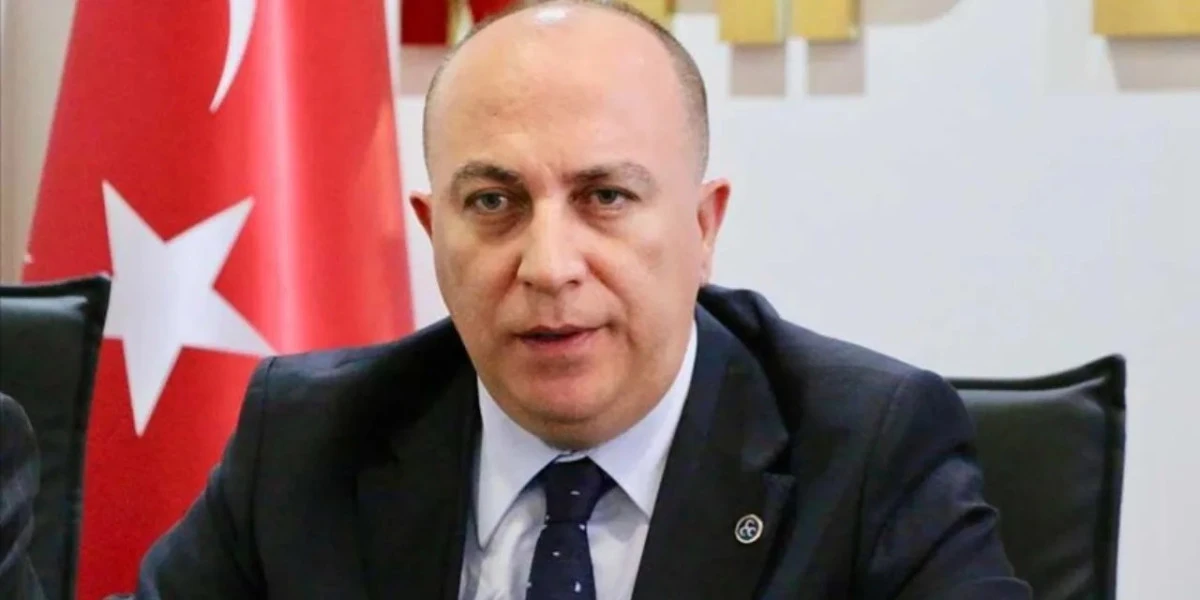 MHP'DE DEPREM ETKİSİ YARATN İSTİFA