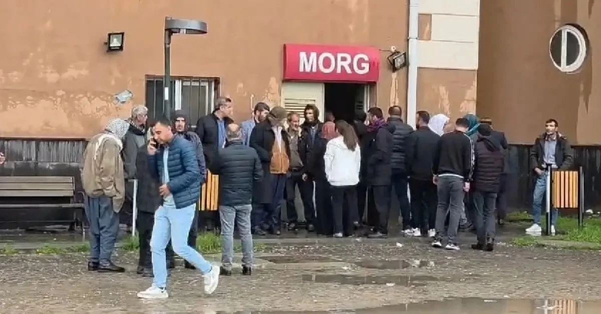 Okul bahçesine  düşen yıldırım  sonucu  2 çocuk hayatını kaybetti